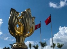 《东方财经》1910期总编手记：香港地位不会“贬值”