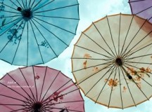 古朴雅致的民间油纸伞