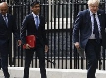 谁将接替约翰逊，成为英国新首相？